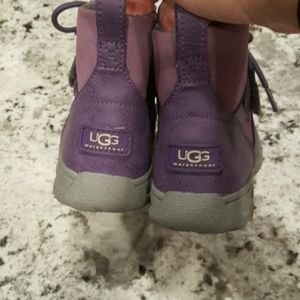 Girls Ugg boot purple